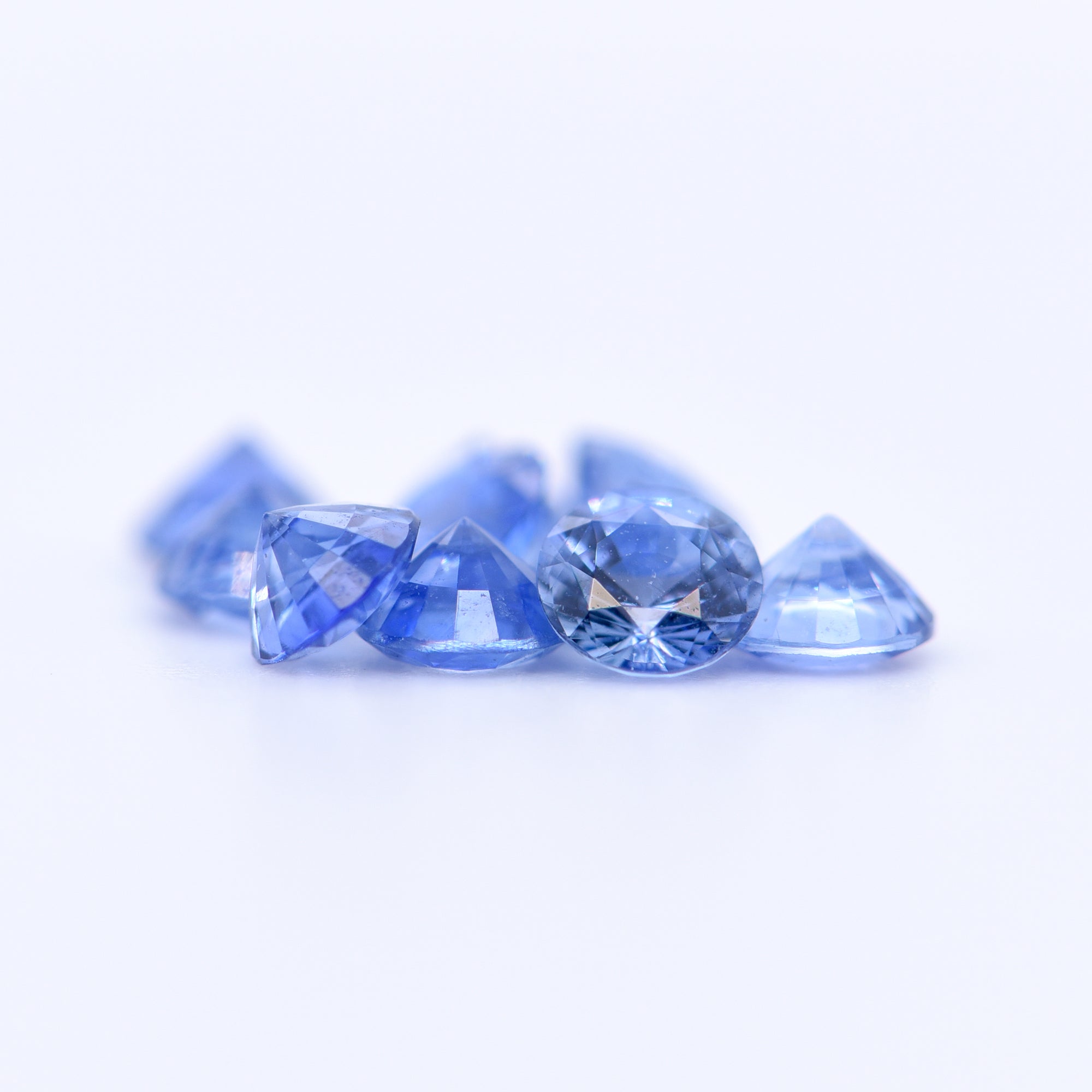 4mm Round Faceted Blue Sapphires