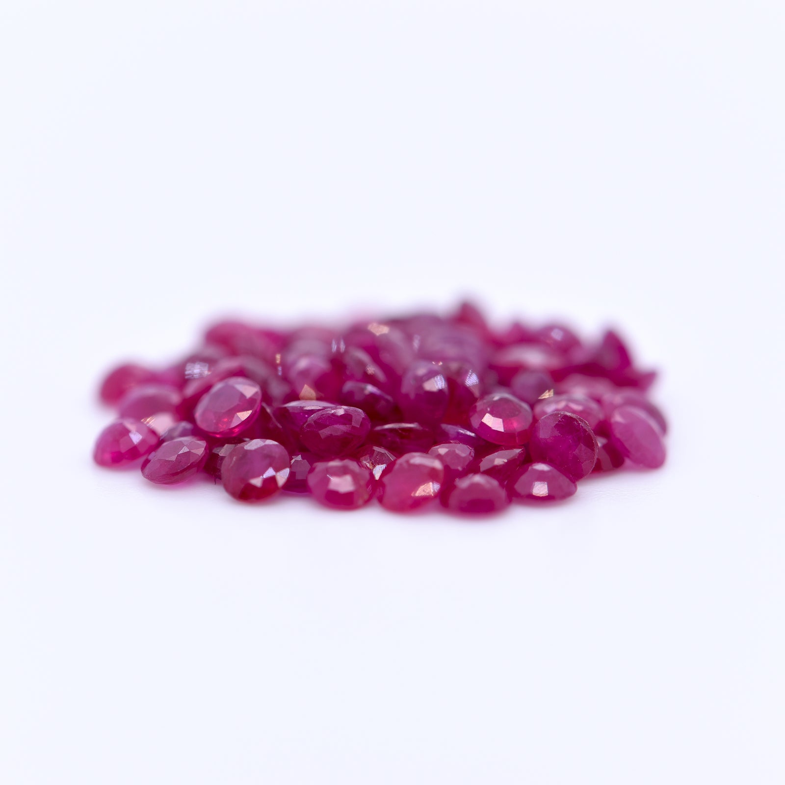 2.75mm Round Faceted Red Rubies