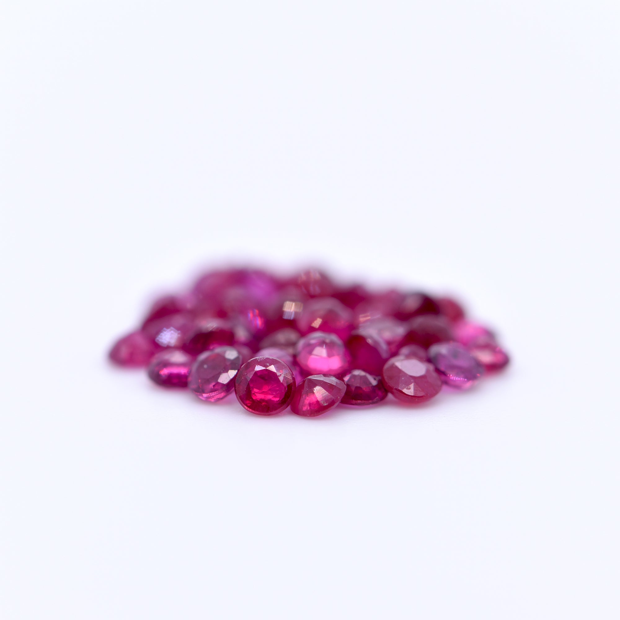 2.75mm Round Faceted Red Rubies