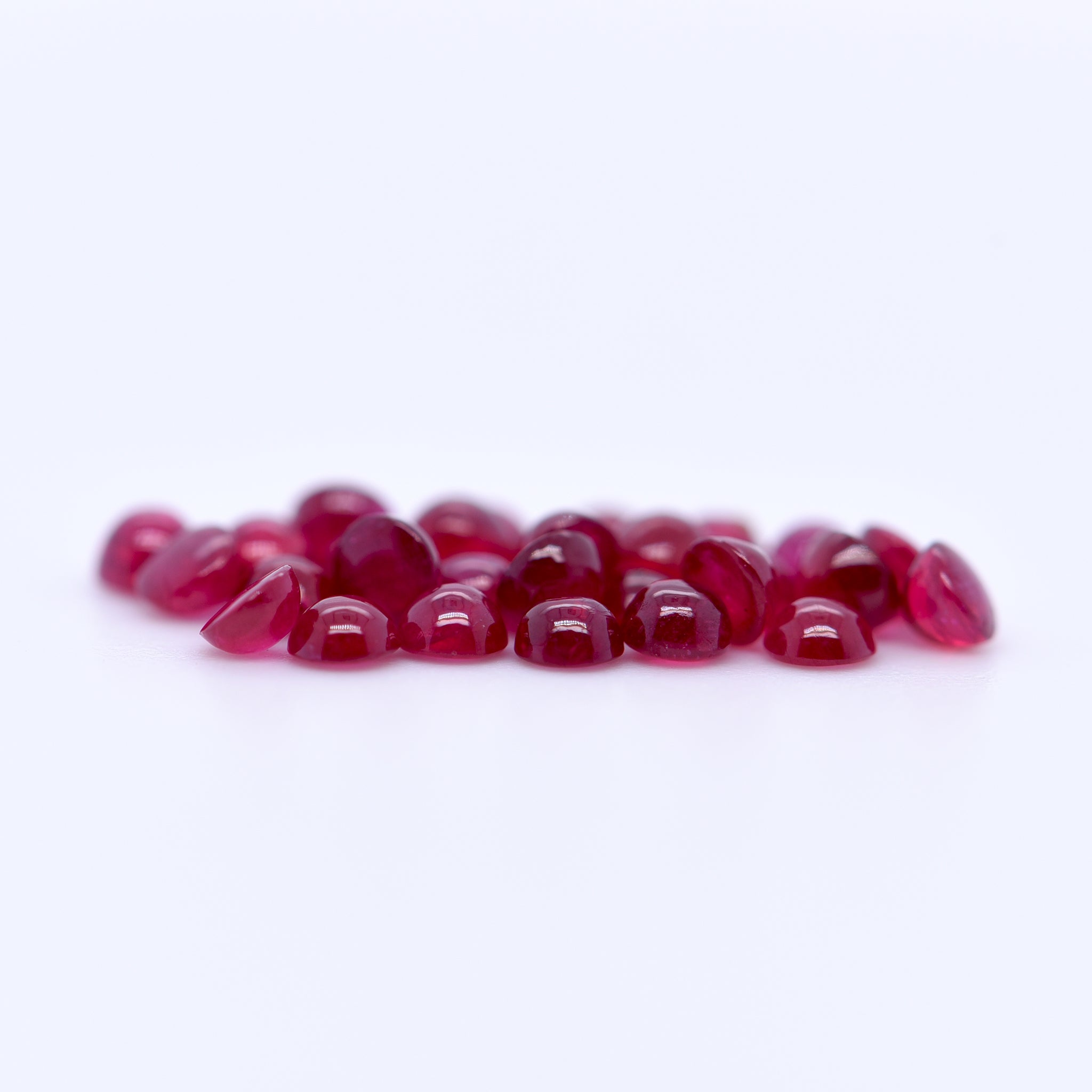 2.5mm Round Cabochon Red Rubies