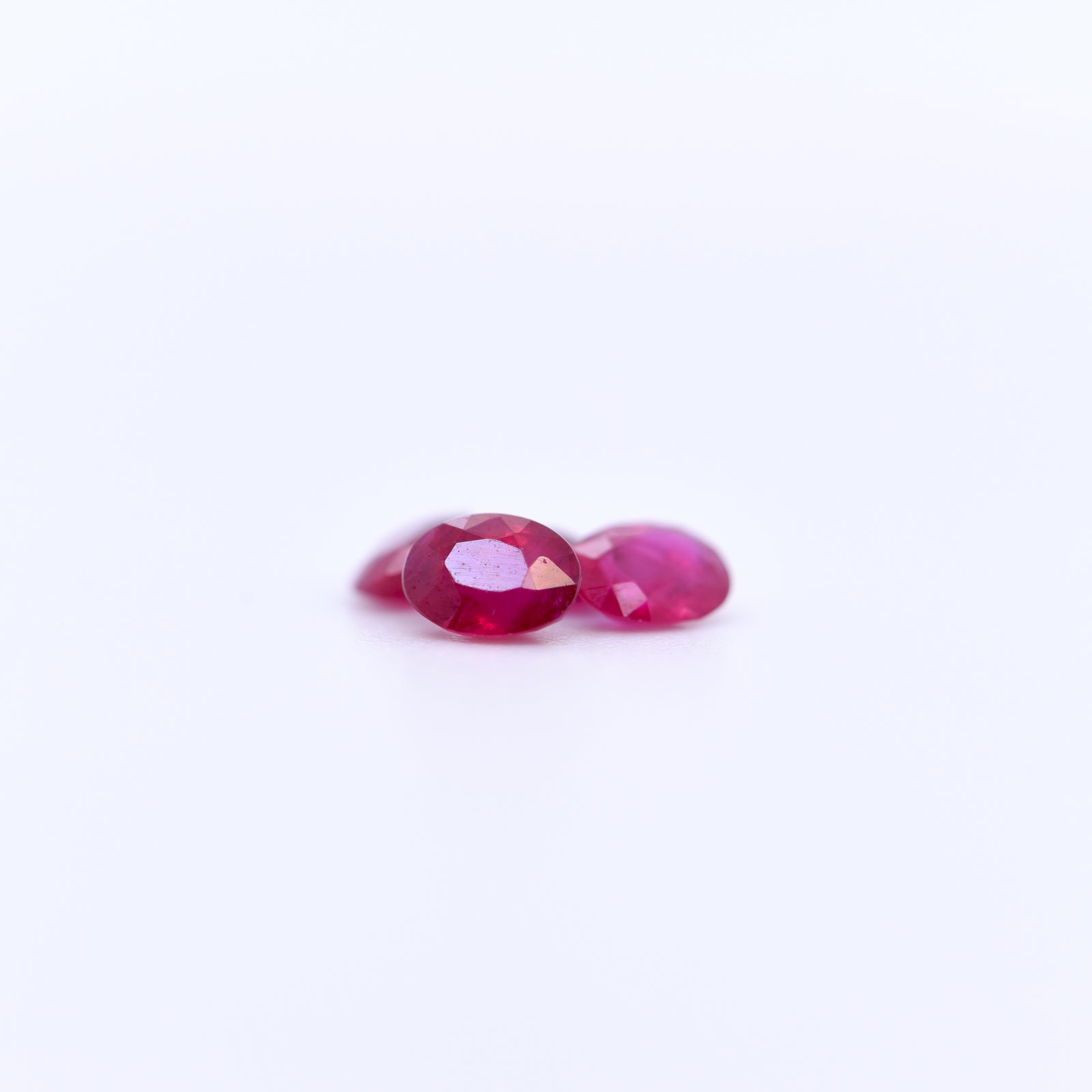 4.4X3.5 Oval Faceted Red Rubies