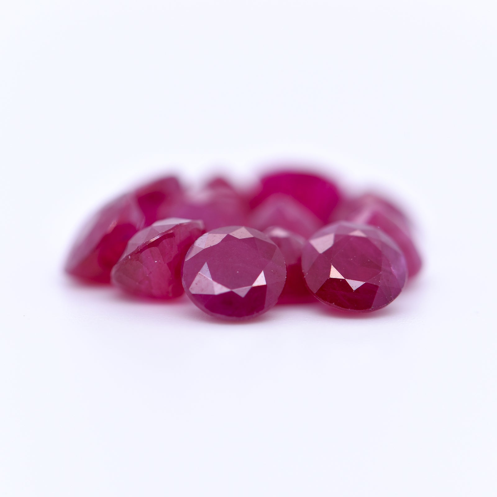 5.5mm Round Faceted Red Rubies