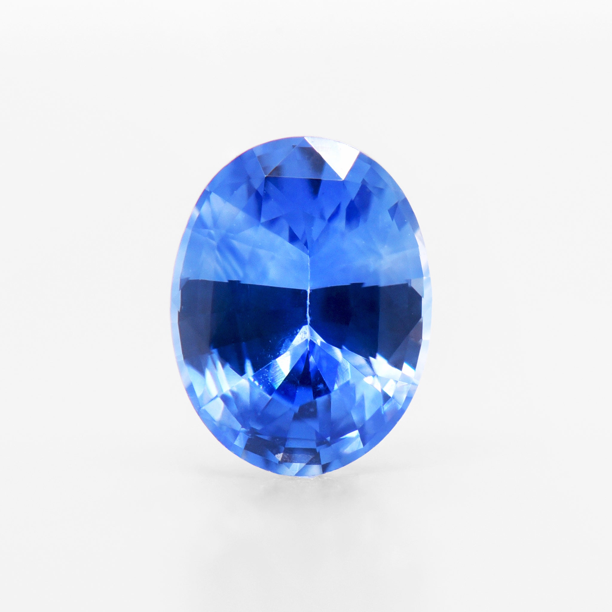 1.16cts 7.8x6mm Oval Faceted Blue Sapphire