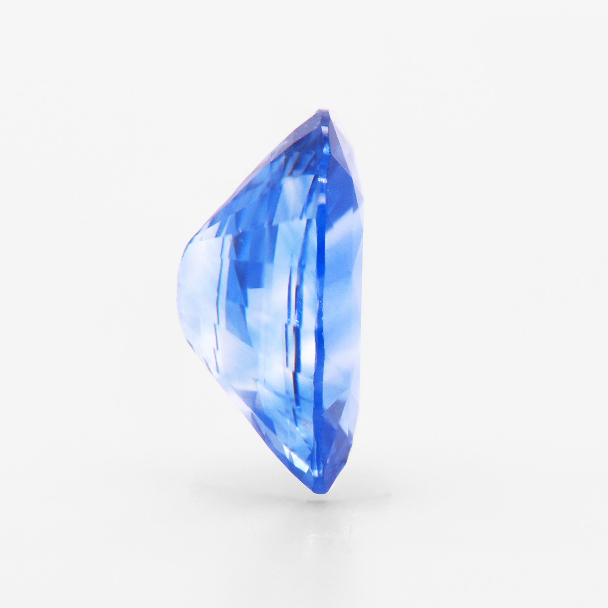 1.16cts 7.8x6mm Oval Faceted Blue Sapphire