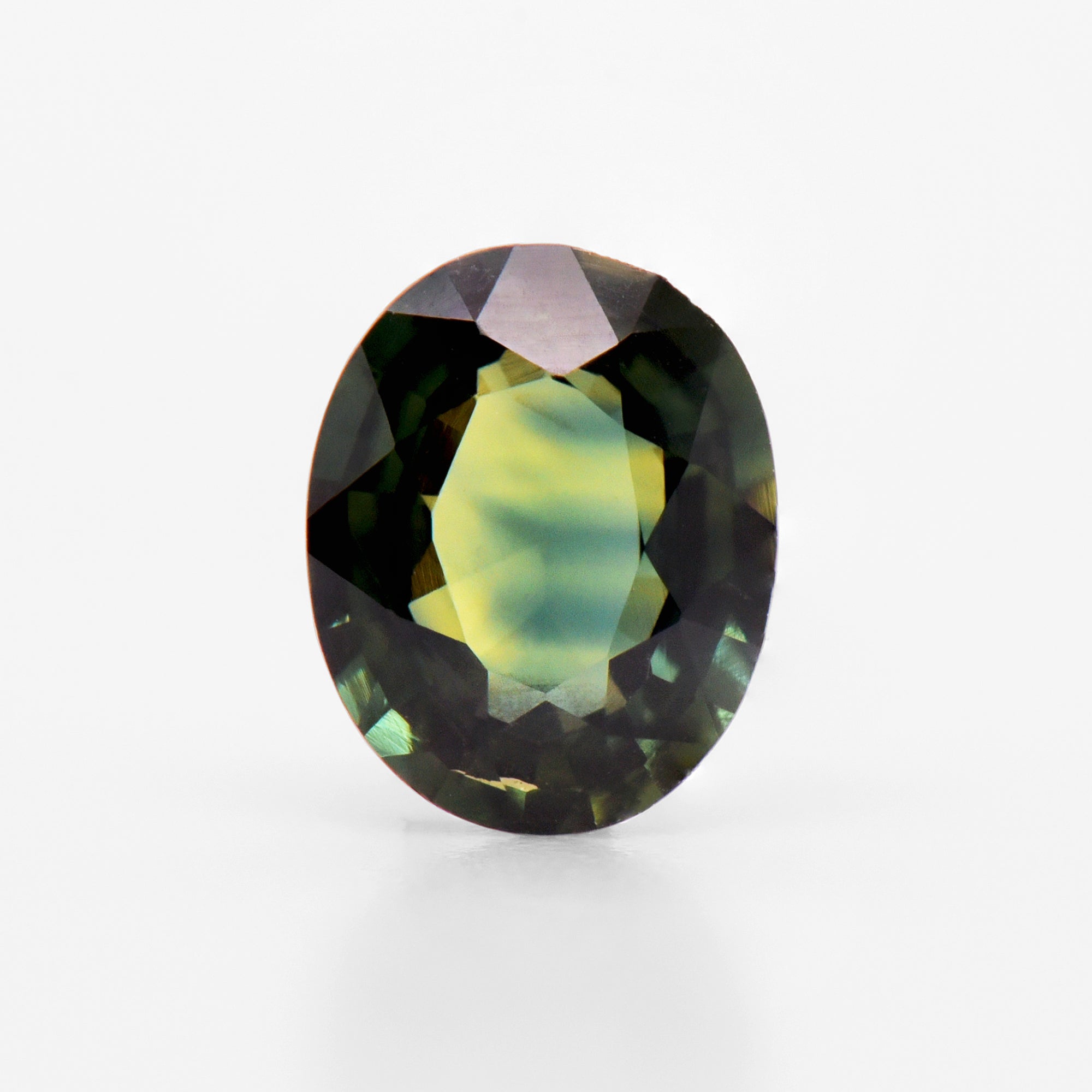 1.02cts 7x5.6mm Oval Faceted Green Sapphire