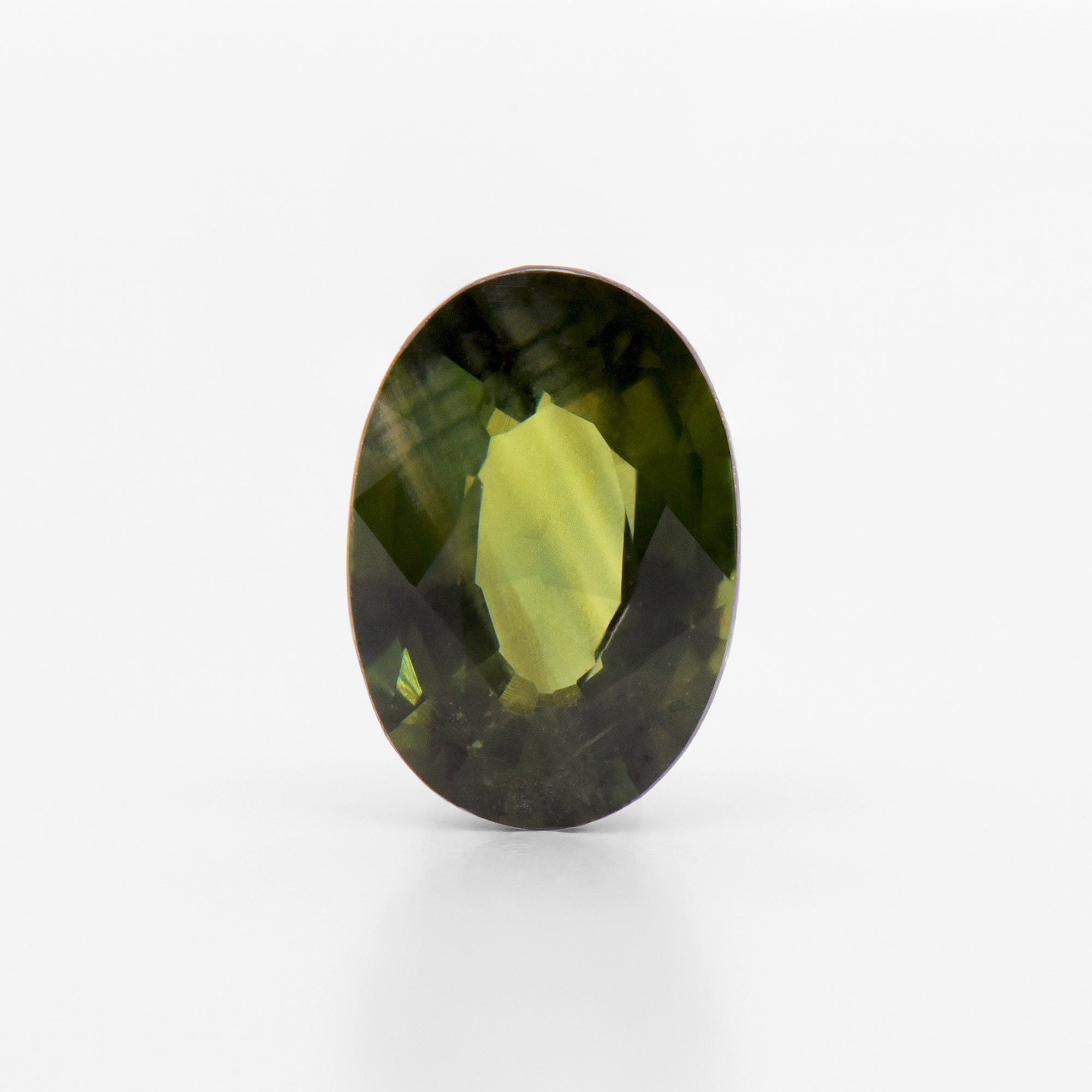 1.02cts 7.5x5.2mm Oval Faceted Green Sapphire