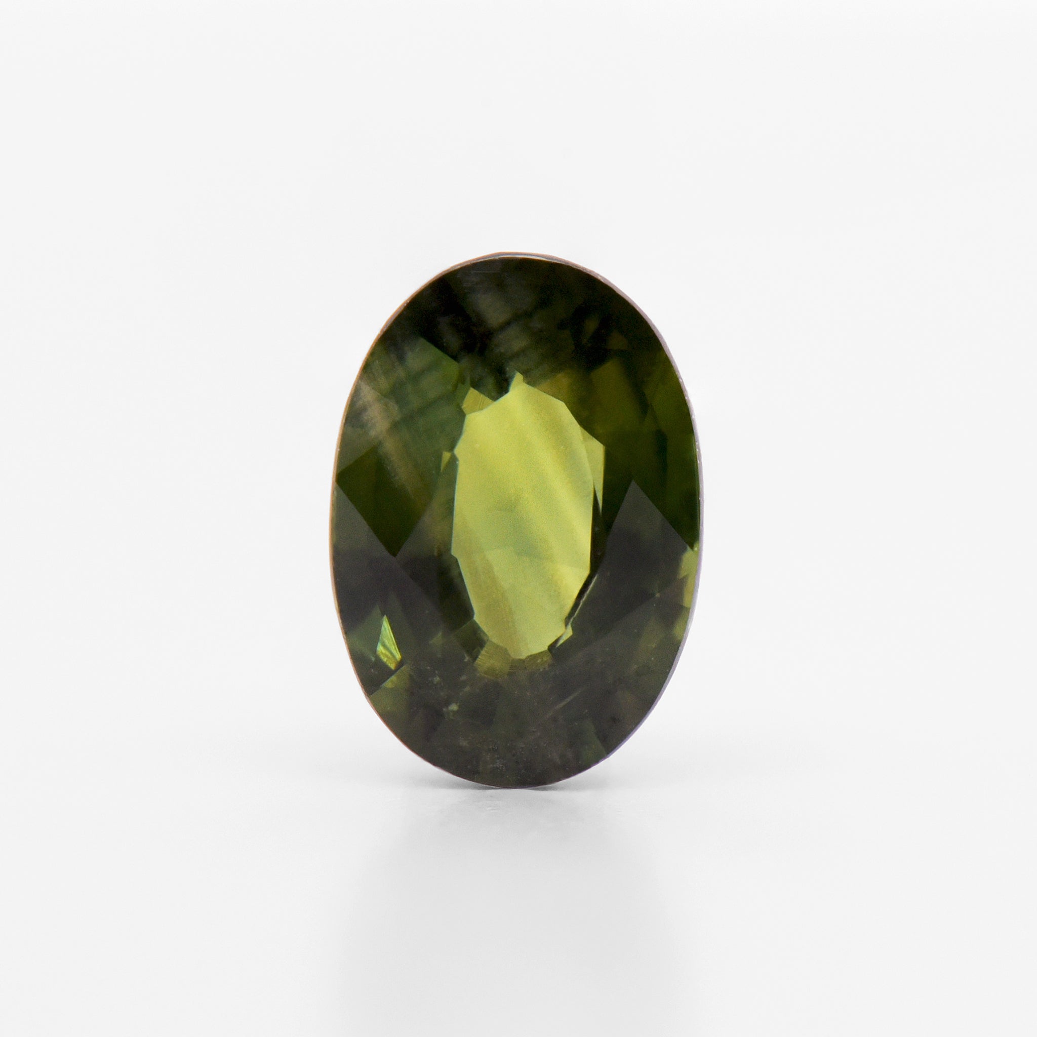 1.02cts 7.5x5.2mm Oval Faceted Green Sapphire