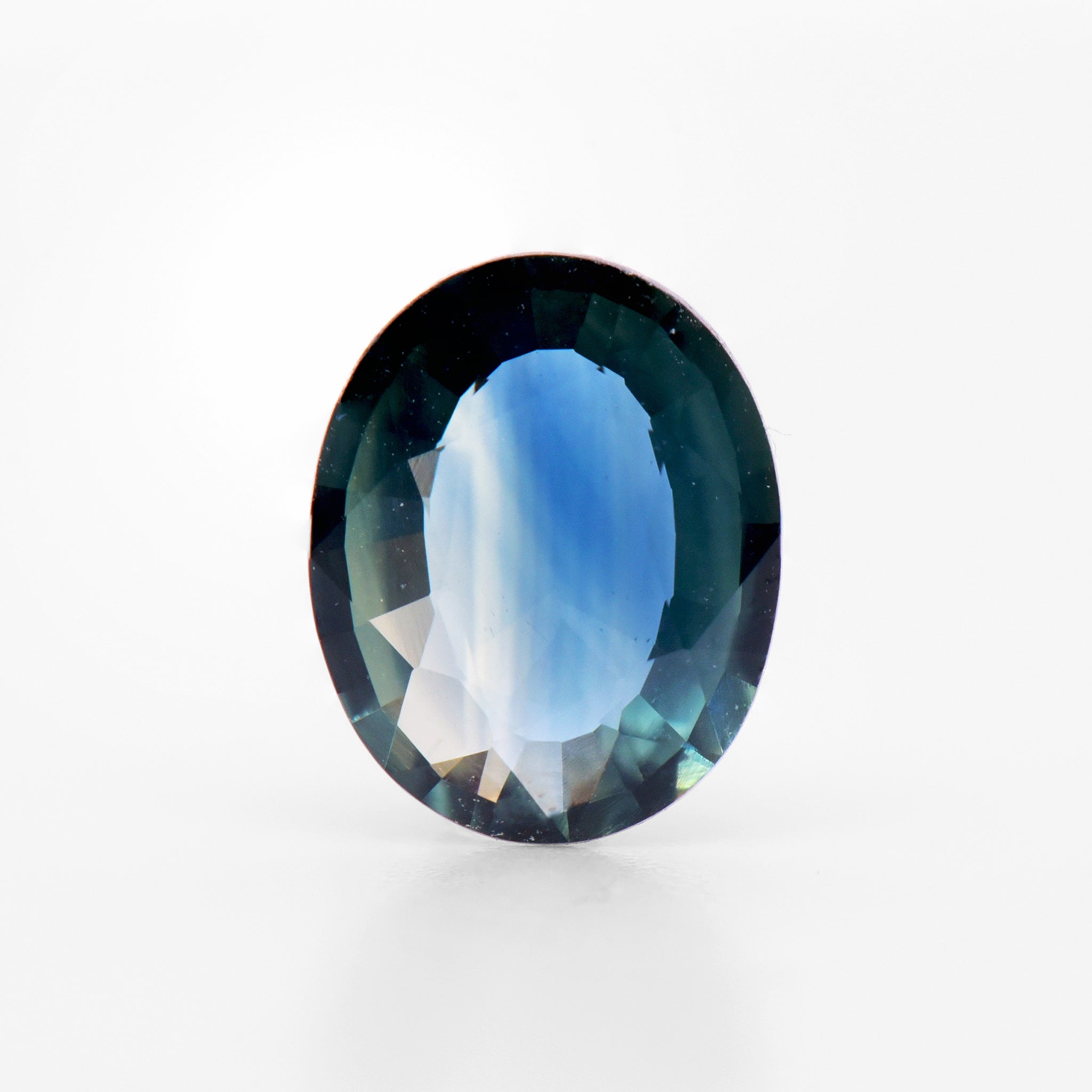 1.18cts 8.1x6.4mm Oval Faceted Bi-Colour Blue Sapphire