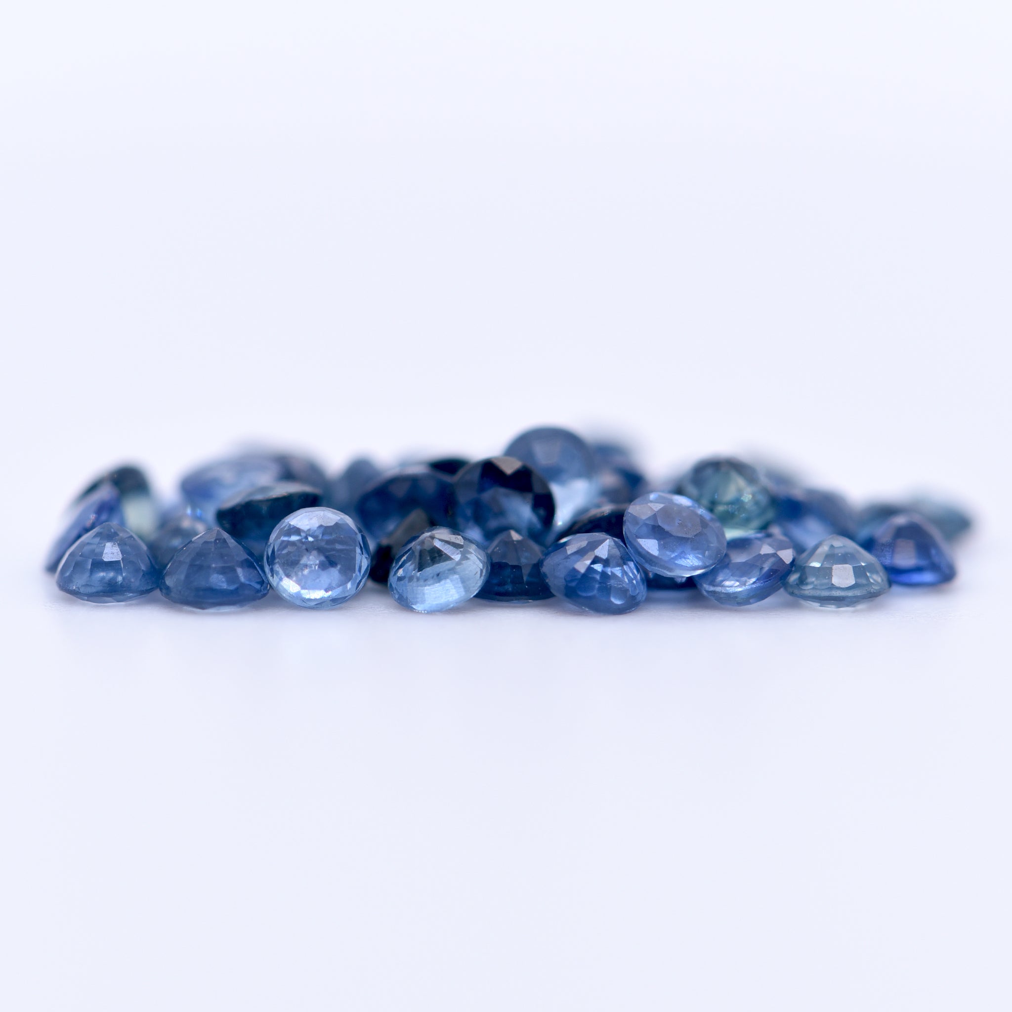 2.75mm Round Faceted Blue Sapphires