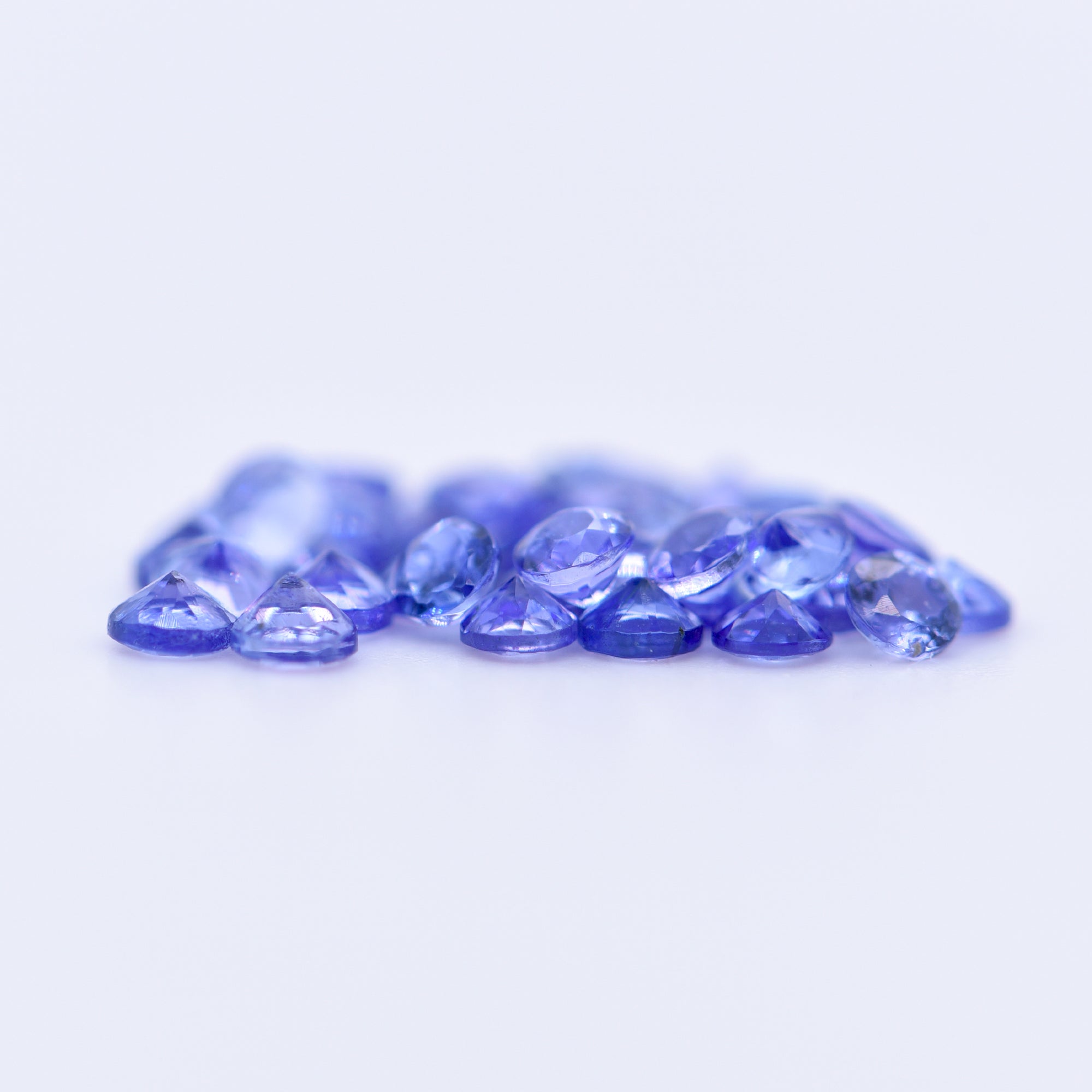 2.5mm Round Faceted Blue Tanzanite